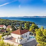 Willa Brax8 By Interhome Splitska